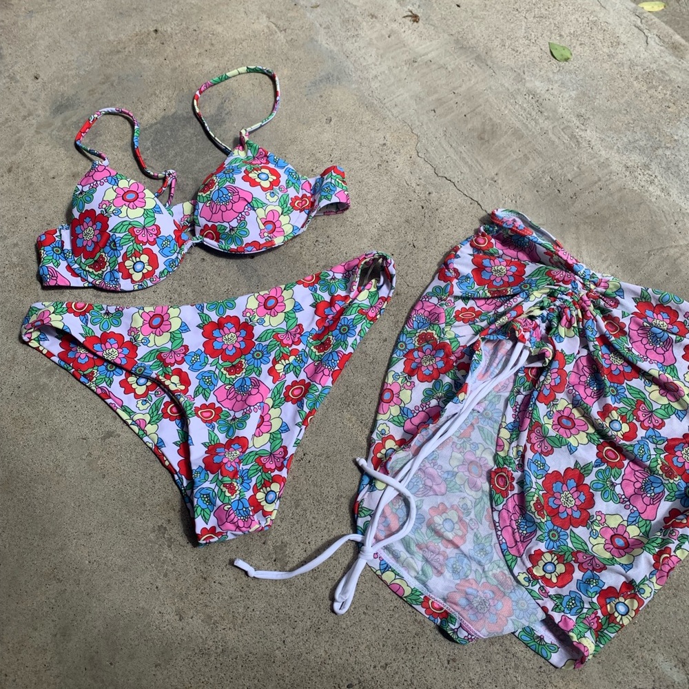 3 piece floral bikini set